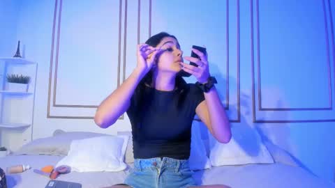 Naty  online show from 02.15.25