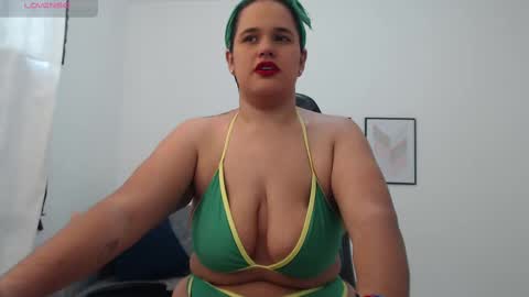 Nathalia online show from 09.26.25