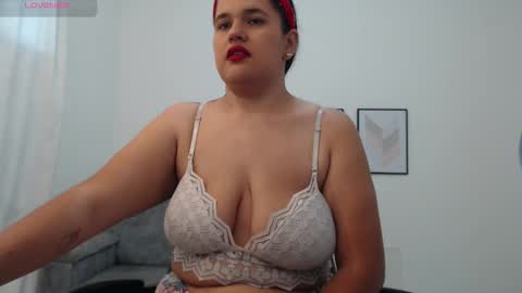 Nathalia online show from 10.01.25