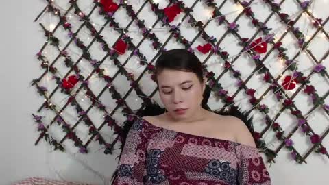 Natalia Walker online show from 04.25.26