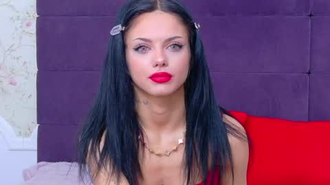 nataliacroft online show from 05.21.26