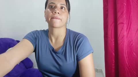 nataliavela online show from 04.17.26
