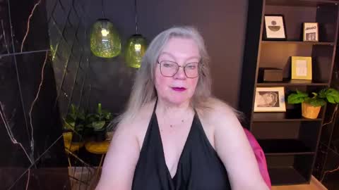 Snapshot of natalicloud chatting on 04.21.26 NataliCloud online show from 04.21.26