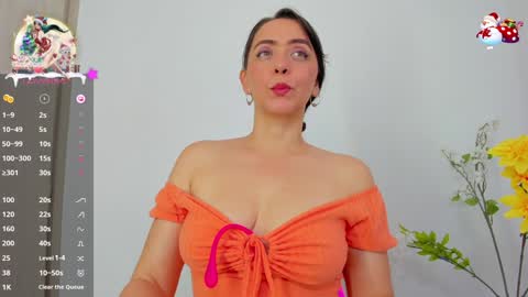 Snapshot of natalie_cowens chatting on 12.19.24 Natalie online show from 12.19.24