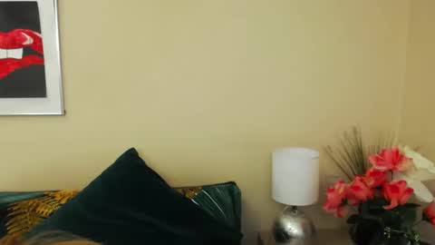 Snapshot of natalie_live chatting on 02.10.25 NatalieSexy online show from 02.10.25