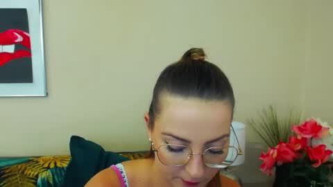 Snapshot of natalie_live chatting on 02.11.25 NatalieSexy online show from 02.11.25
