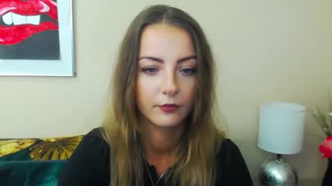 Snapshot of natalie_live chatting on 09.18.25 NatalieSexy online show from 09.18.25