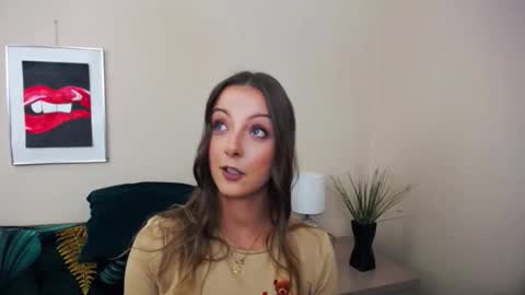 Snapshot of natalie_live chatting on 05.19.26 NatalieSexy online show from 05.19.26
