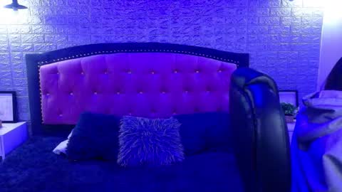 natalie  online show from 10.23.25