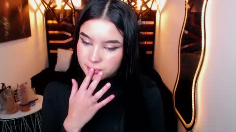 natalie  online show from 04.14.26