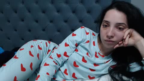Snapshot of natalie_mia chatting on 01.19.25 Miia online show from 01.19.25