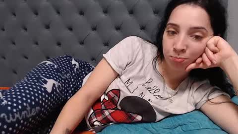 Snapshot of natalie_mia chatting on 01.21.25 Miia online show from 01.21.25