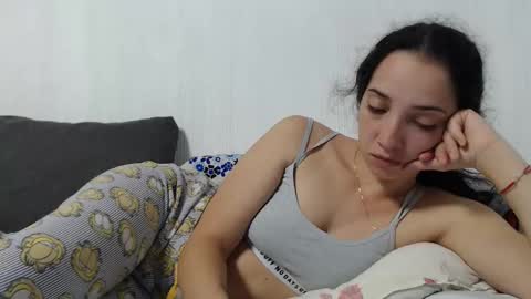 Snapshot of natalie_mia chatting on 09.29.25 Miia online show from 09.29.25