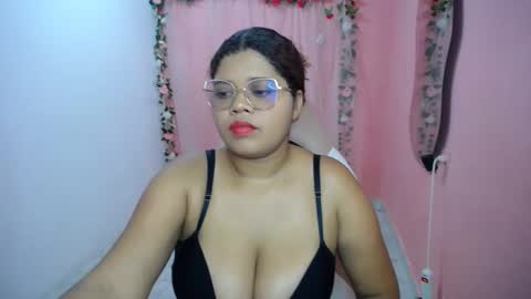 Snapshot of natalie_tits1 chatting on 09.18.25 natalie_tits1 online show from 09.18.25