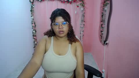 Snapshot of natalielabellex1 chatting on 10.02.25 natalielabellex1 online show from 10.02.25