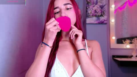 Snapshot of natalliapradas chatting on 11.15.25 natalliapradas online show from 11.15.25