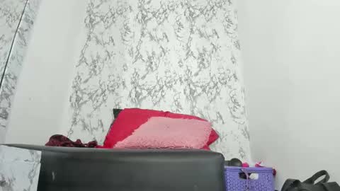 natalycarter_ online show from 03.17.26