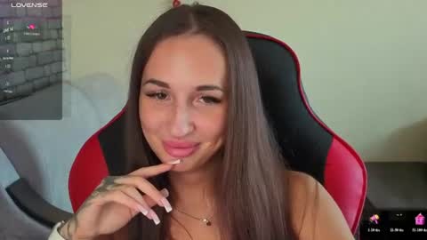 Snapshot of natalyfreman chatting on 06.19.26 Nataly online show from 06.19.26