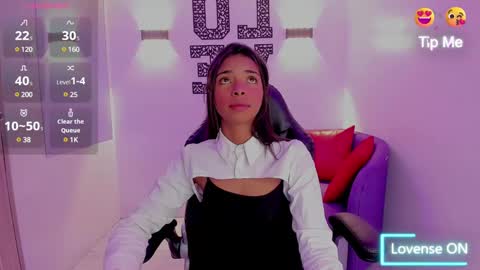 Snapshot of natasha_smith_ws chatting on 12.16.24 Natasha online show from 12.16.24
