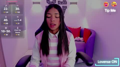 Snapshot of natasha_smith_ws chatting on 12.18.24 Natasha online show from 12.18.24