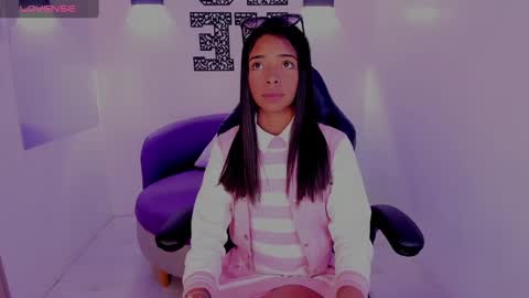 Snapshot of natasha_smith_ws chatting on 01.27.25 Natasha online show from 01.27.25