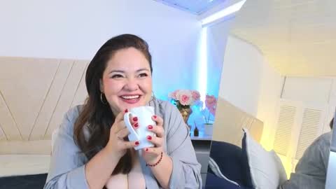 Snapshot of natashablade_ chatting on 11.26.25 Natasha online show from 11.26.25