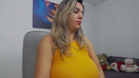 natashaboobs online show from 09.11.25