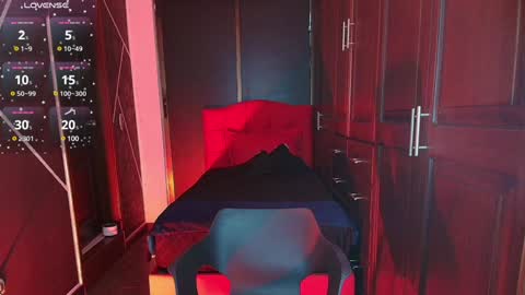 Natasha Mason online show from 01.10.25