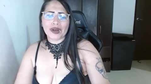 Natasha Smithe  online show from 11.20.25