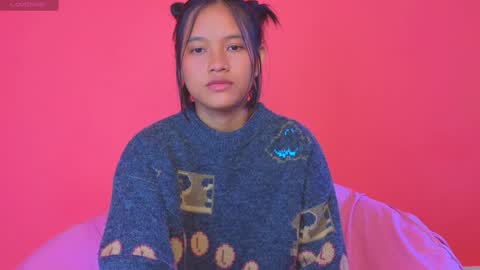 Natcha C online show from 12.12.24