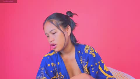 Natcha C online show from 01.03.25