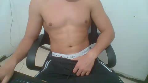 Snapshot of nate_belleri chatting on 12.15.24 Nate belleri online show from 12.15.24