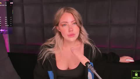 Snapshot of natehalll chatting on 11.29.25 NATE online show from 11.29.25