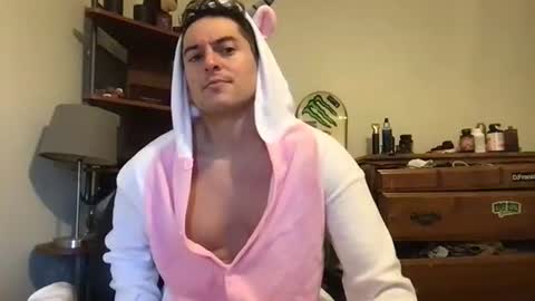 Snapshot of natetheexplorer chatting on 10.30.25 natetheexplorer online show from 10.30.25