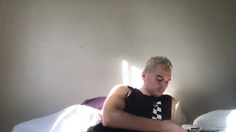 Snapshot of natetheexplorer chatting on 11.09.25 natetheexplorer online show from 11.09.25