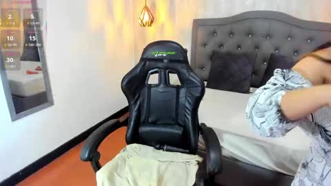 N A T H A L I A online show from 02.18.25