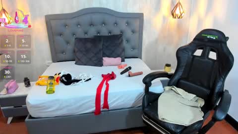 N A T H A L I A online show from 02.26.25