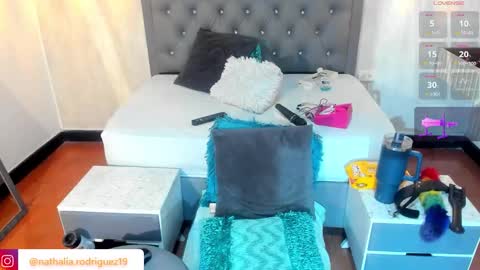 N A T H A L I A online show from 11.04.25