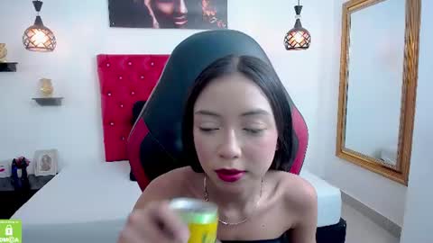 Snapshot of nathaliasweet_1_ chatting on 06.26.26 nathaliasweet_1_ online show from 06.26.26