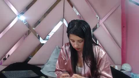 Snapshot of nathaly_sweet23 chatting on 12.12.24 Nathaly sweet online show from 12.12.24