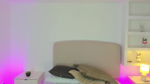 NATHALY  online show from 12.23.25