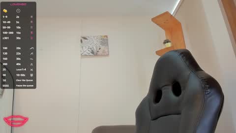 nathalyxx_ online show from 12.13.24