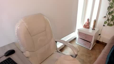 nathalyy_ds online show from 11.22.25