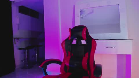   online show from 10.02.25