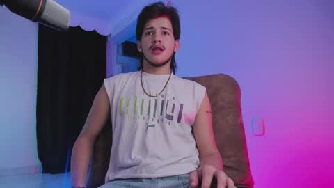   online show from 10.07.25