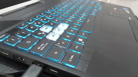 Snapshot of nathy_02 chatting on 11.10.25 nathy online show from 11.10.25