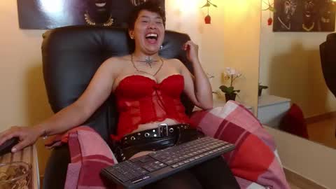 Snapshot of nato_evans chatting on 02.12.25 nato_evans online show from 02.12.25