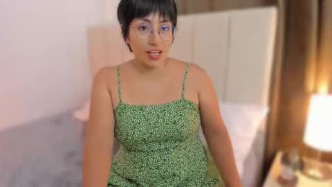 Nathalie online show from 03.05.26