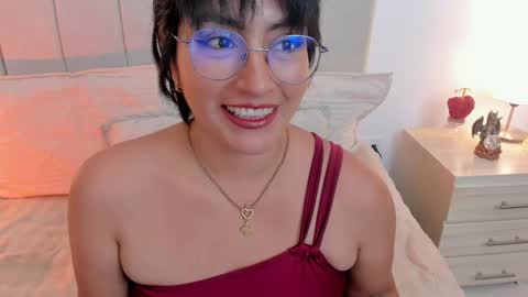 Snapshot of natty_bush chatting on 05.05.26 Nathalie online show from 05.05.26