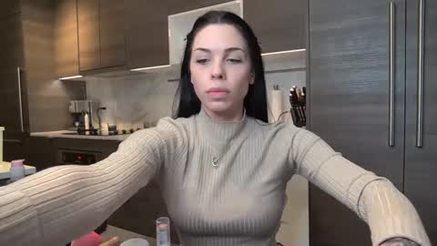 Snapshot of nattywithoutdaddy chatting on 12.19.24 NATTY FIERROS online show from 12.19.24